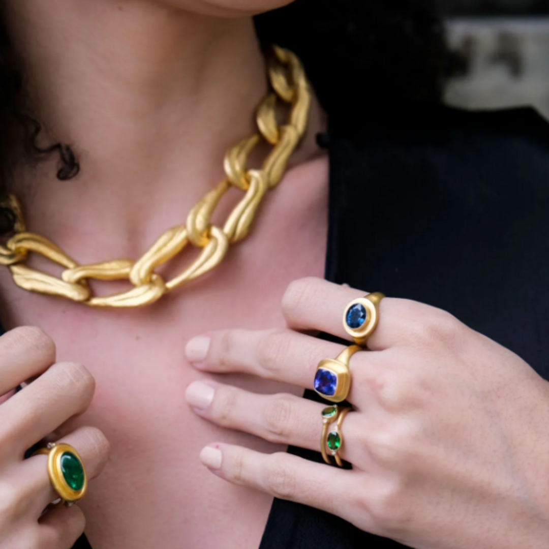 Why Is Antique Jewelry in Midland, TX Popular?