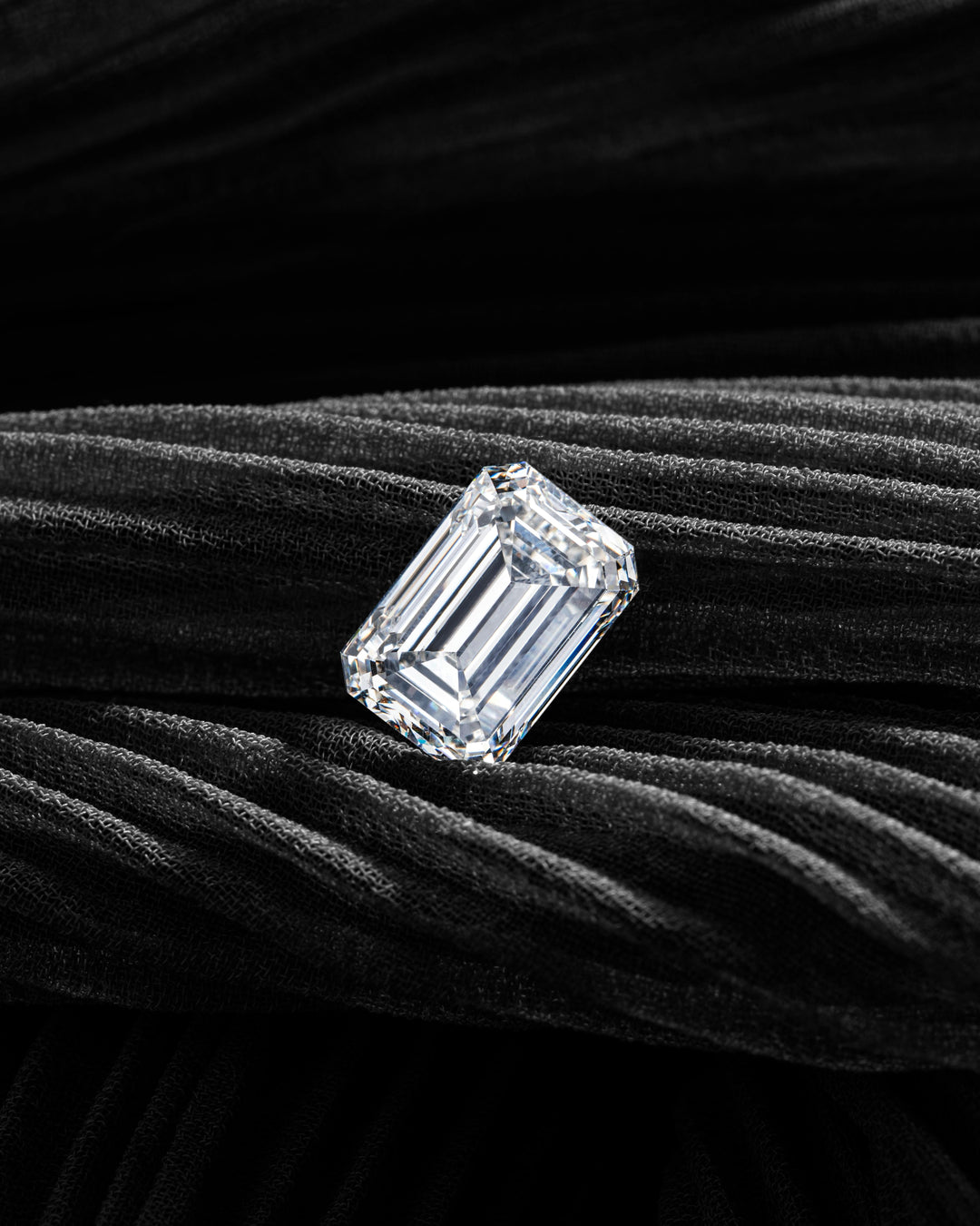 Which diamond cut sparkles the most?