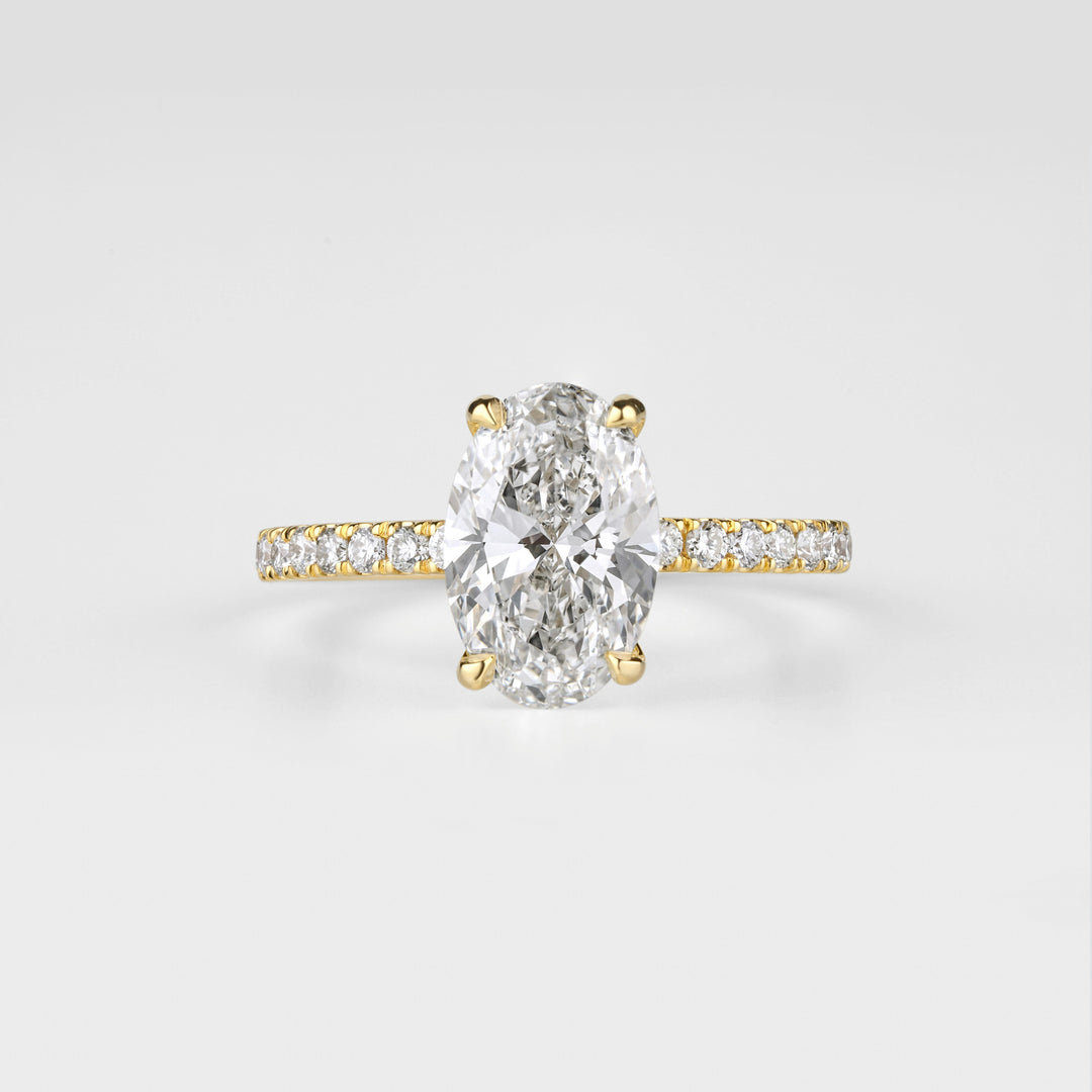 What Causes The Bow-Tie Eeffect In Oval Diamonds?