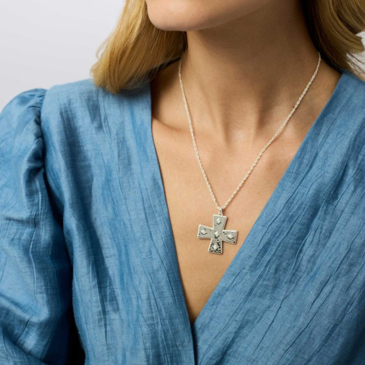 Silver Canterbury Necklace