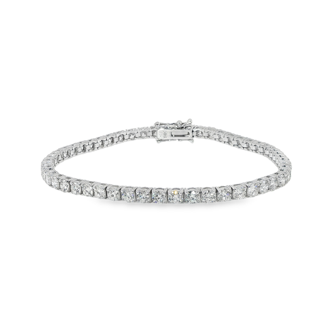 14K White Gold Tennis Bracelet Weighing 5.69cts - 7"