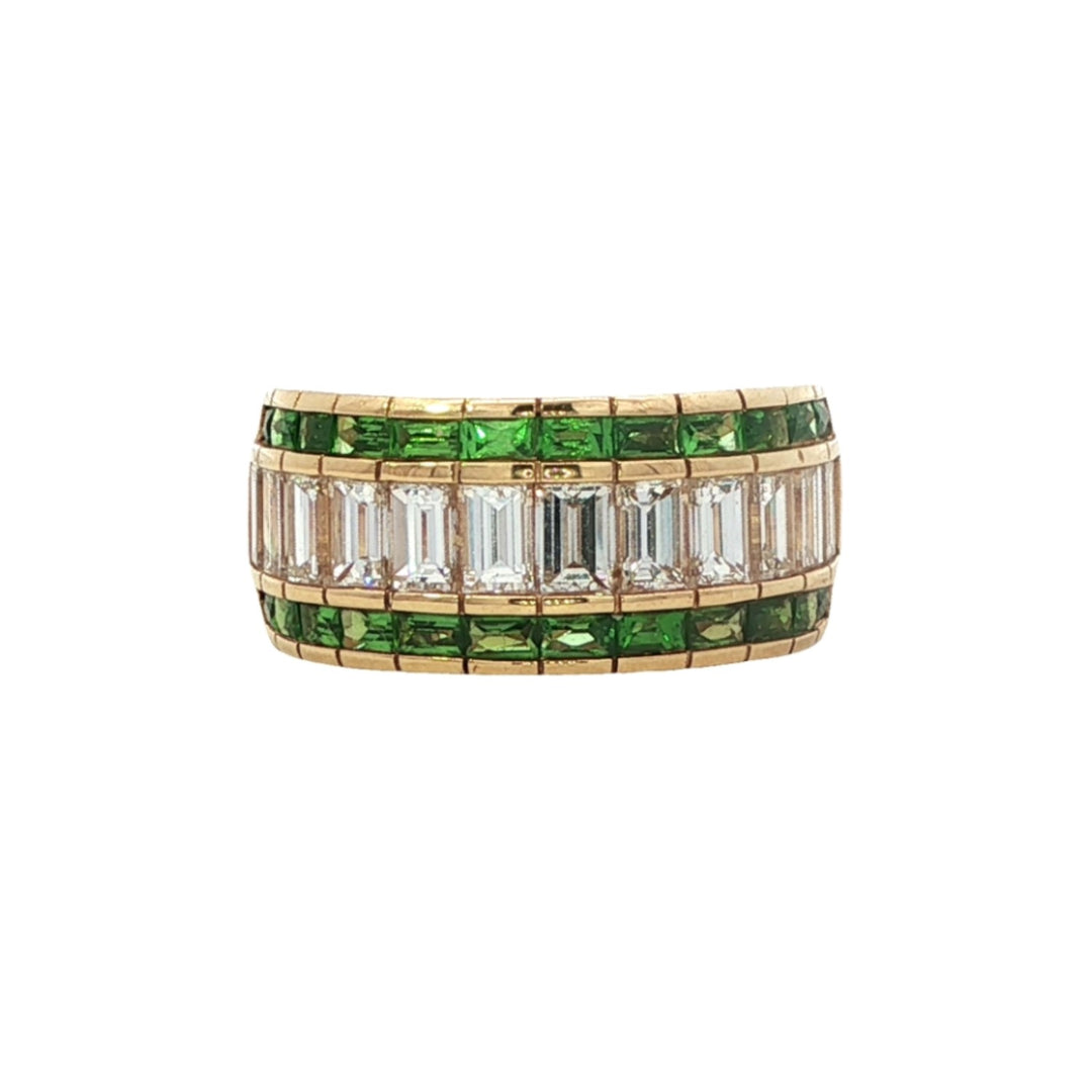 Yellow Gold Ring With Baguette Cut Diamonds Framed By Baguette Cut Emeralds - Size 7