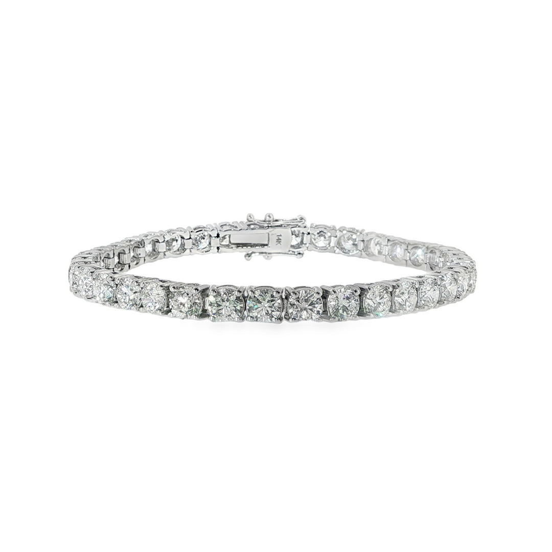 14K White Gold Diamond Tennis Bracelet Weighing 14.20cts - 7"