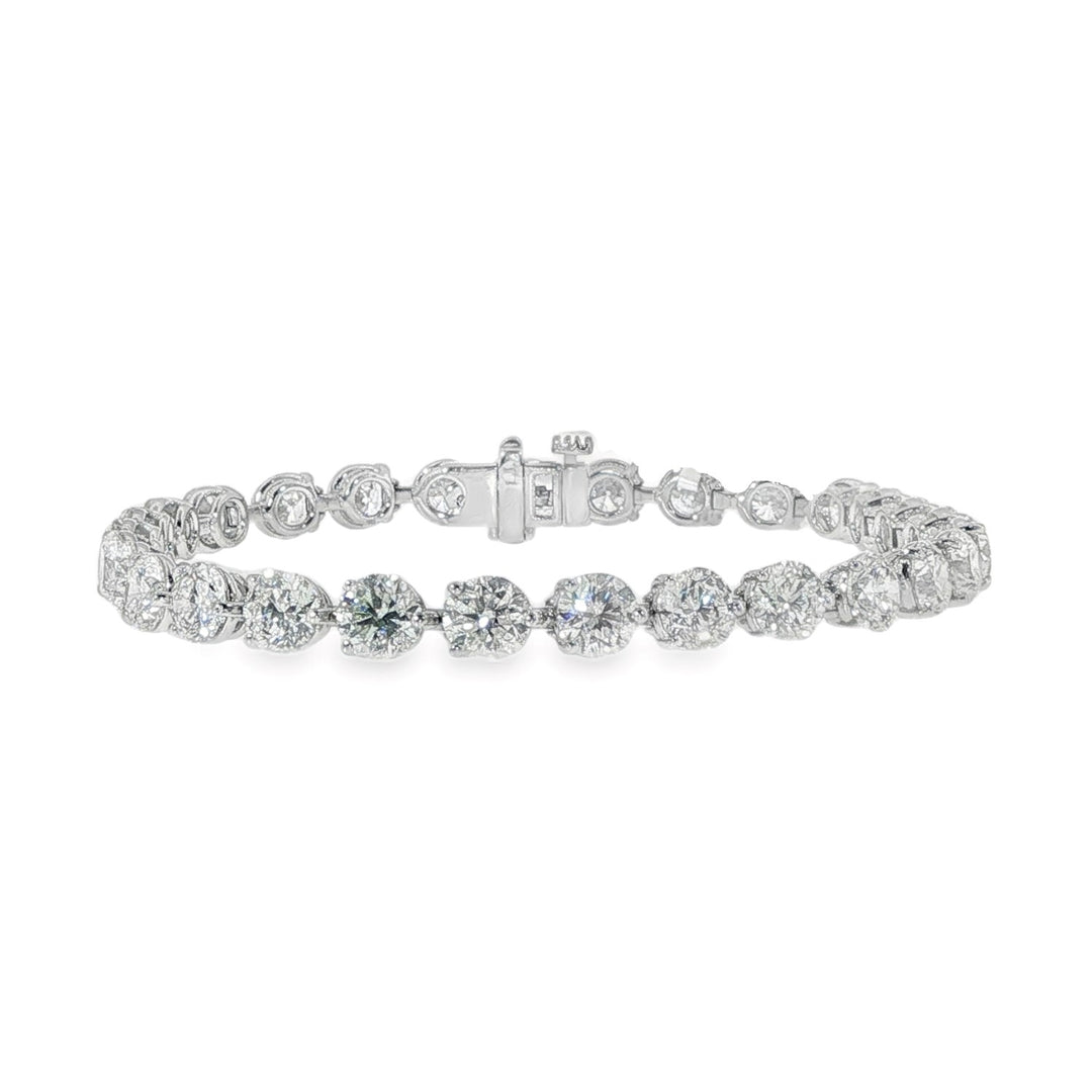 18K White Gold 3 Prong Diamond Tennis Bracelet Weighing 14.81cts