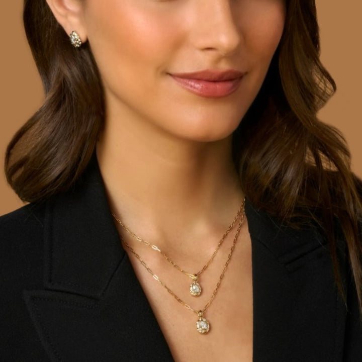 Small Astrid Necklace With Pear And Round Diamonds - 18"