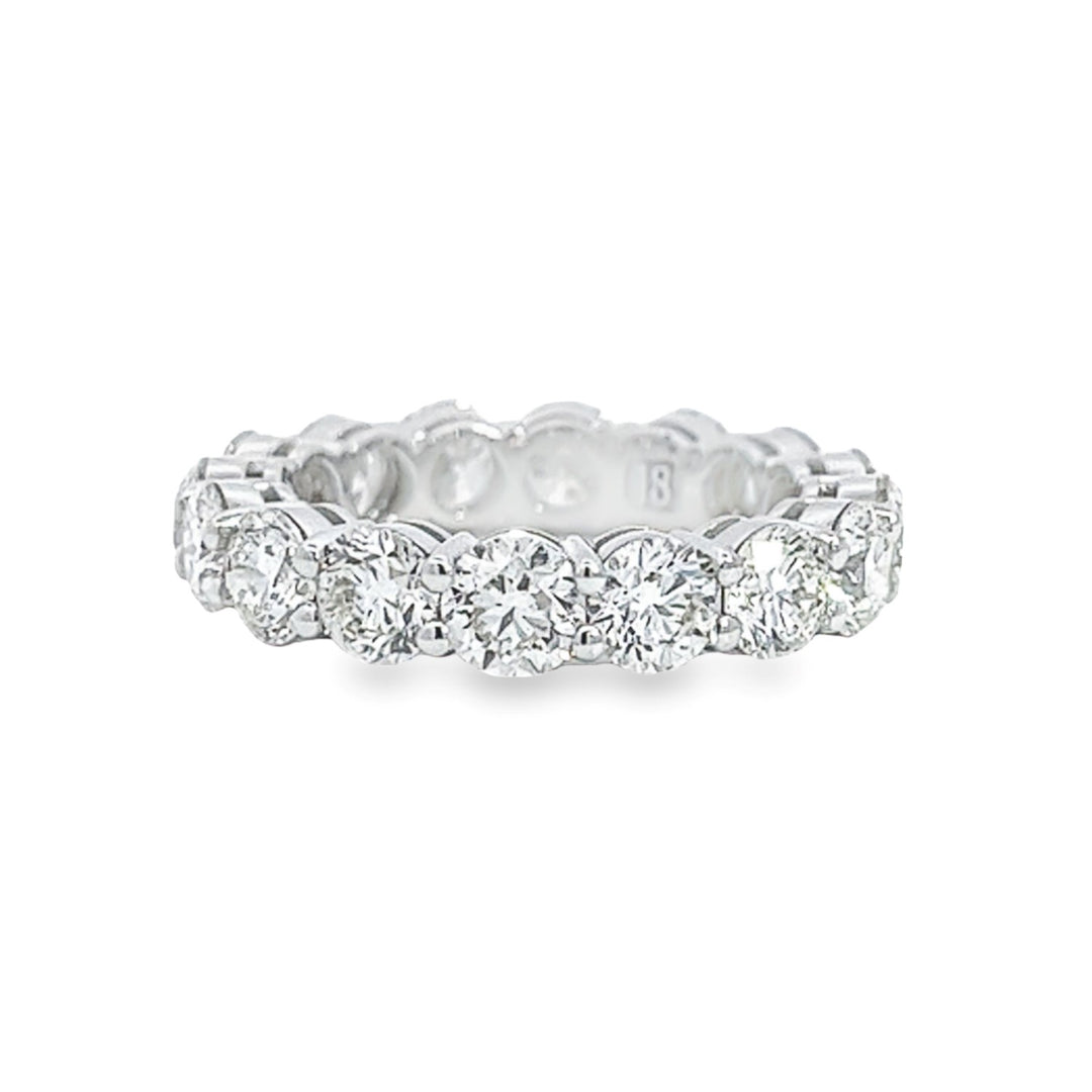 14K White Gold Round Diamond Eternity Band - Size 6.5