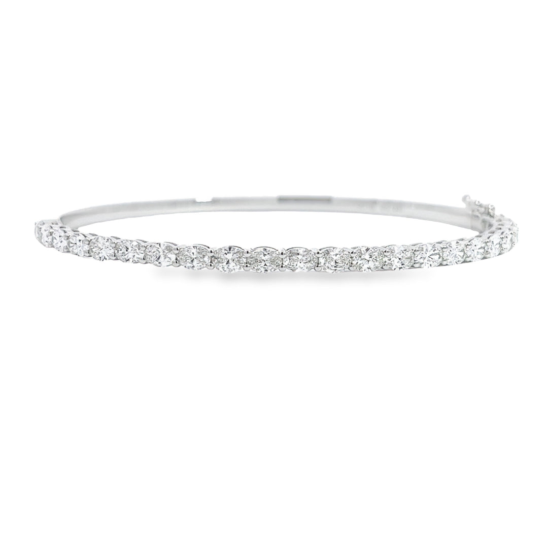 White Gold Bangle With 21 Oval Diamonds Weighing 3.15cts