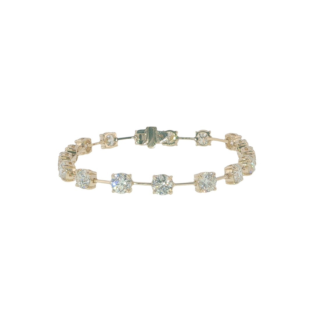 14K Yellow Gold Bracelet With 17 Round Diamonds - 7"