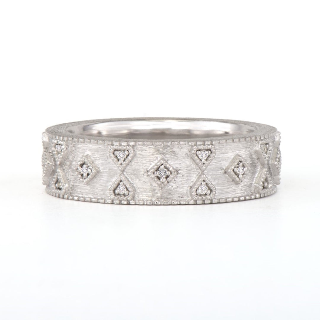 Lisse Sterling Silver Hourglass Kite Ring