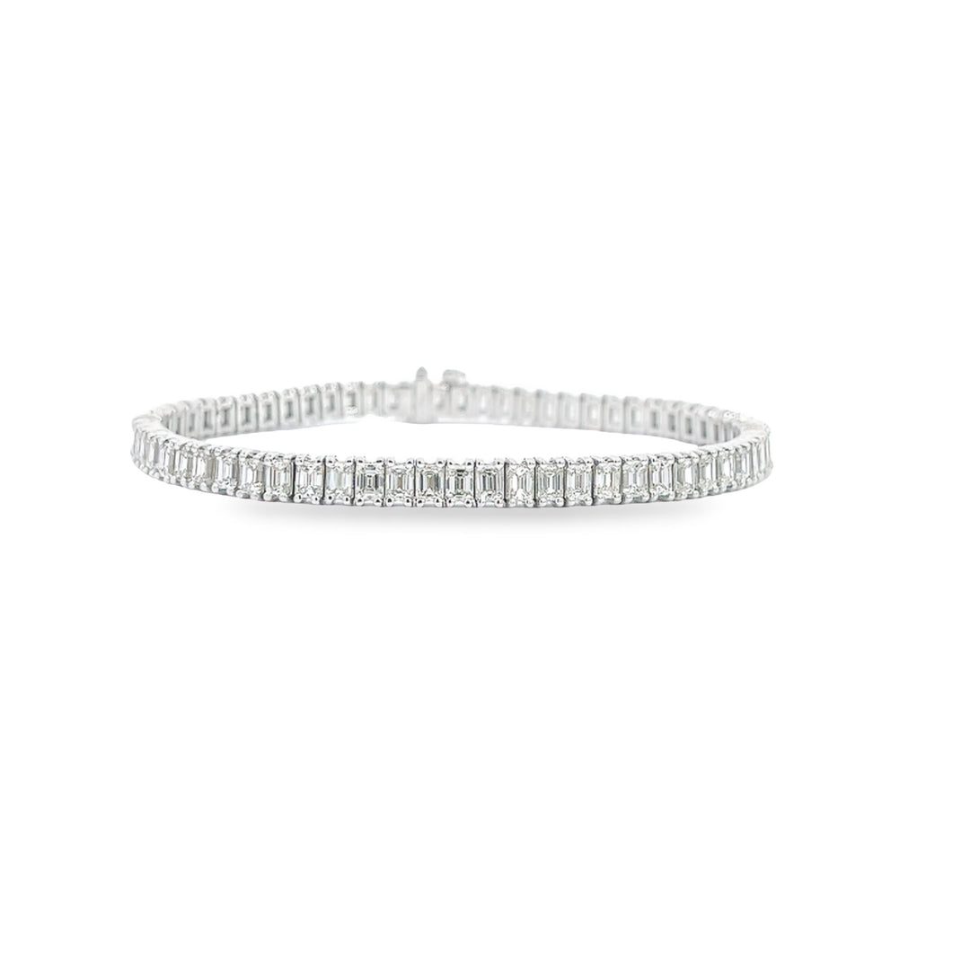 18K White Gold Emerald Cut Diamond Tennis Bracelet Weighing 9.33cts
