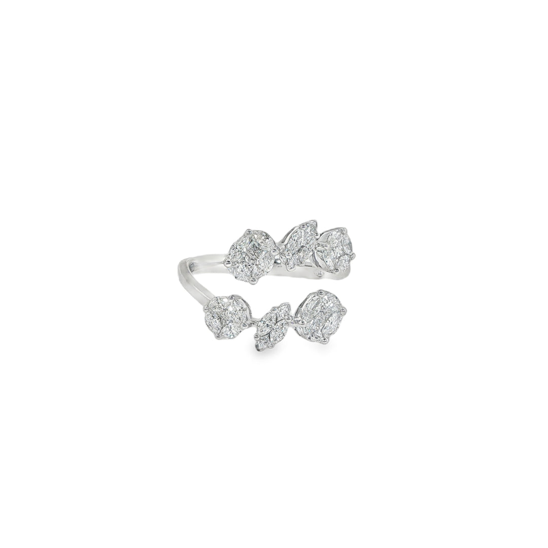 18K White Gold Double Row Ring With Fancy Shaped Illusion Set Diamonds - Size 7.5