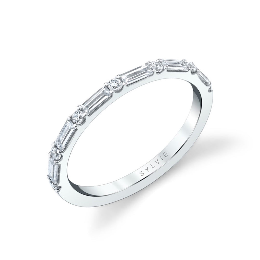 14K White Gold Baguette And Round Diamond Wedding Band - Size 6.5