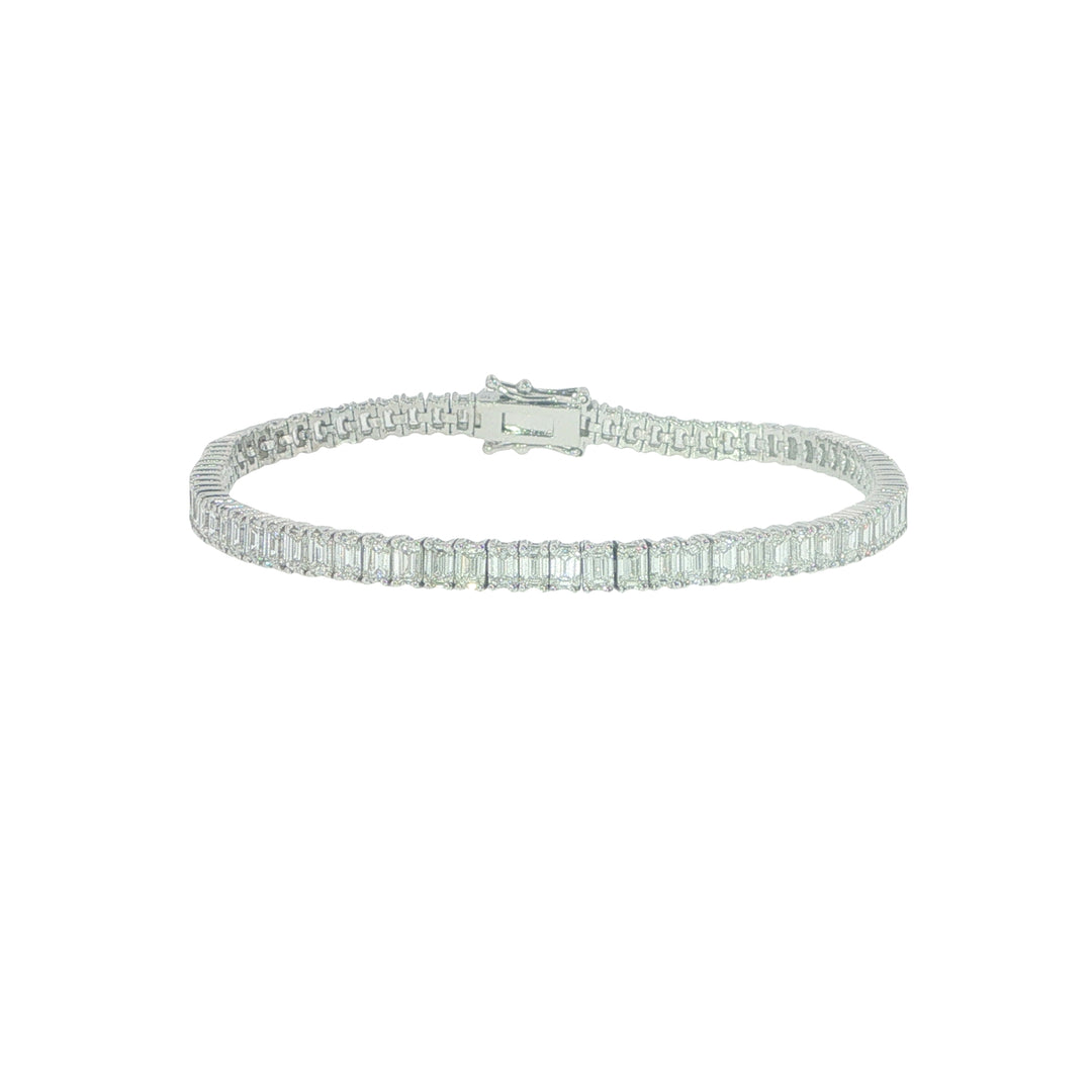 14K White Gold Tennis Bracelet With Emerald Cut Diamonds - 7"