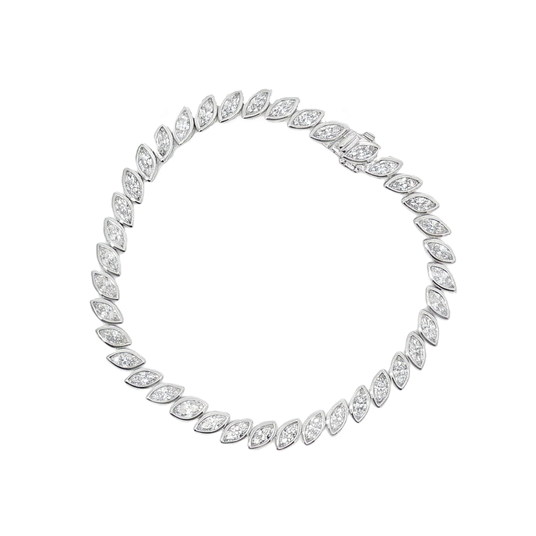 18K White Gold Bezel Set Slanted Marquise Diamond Tennis Bracelet Weighing 5.53cts