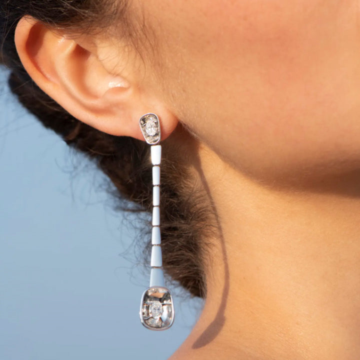 Look Long Earrings With Oval Diamonds