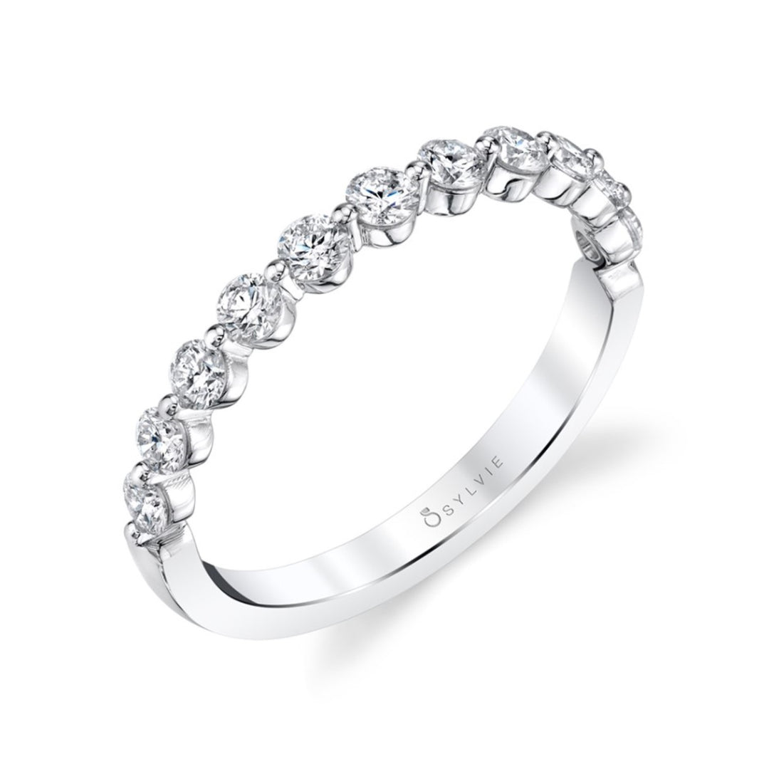 14K White Gold Single Prong Shared Diamond Band - Size 6.5